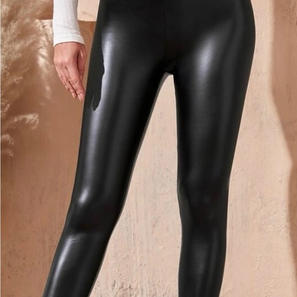 Black leather pants, never worn, size L as they run small. - Picture 4 of 5